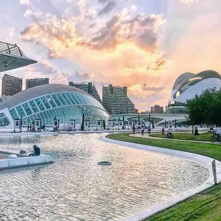 Fantastic Loft With An Exquisite Design Daire Valensiya