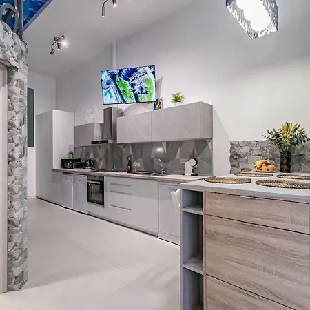 Fantastic Loft With An Exquisite Design Valensiya